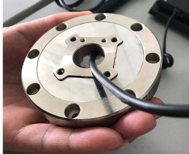 國產(chǎn)盤式靜態(tài)扭矩傳感器